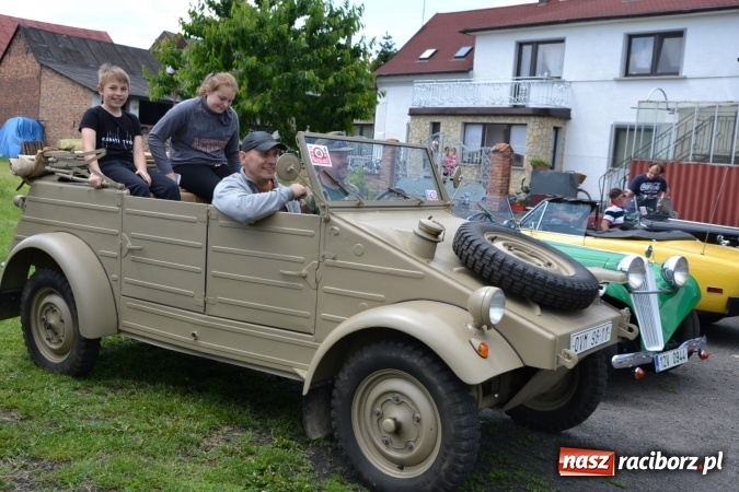 Zdjęcie w galerii na portalu naszraciborz.pl: Oldtimery w Bieńkowicach. Zobacz piękne auta i motocykle  wiadomości z regionu