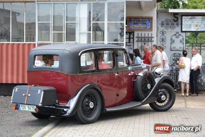 Zdjęcie w galerii na portalu naszraciborz.pl: Oldtimery w Bieńkowicach. Zobacz piękne auta i motocykle  wiadomości z regionu