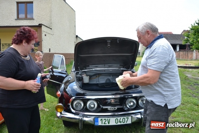 Zdjęcie w galerii na portalu naszraciborz.pl: Oldtimery w Bieńkowicach. Zobacz piękne auta i motocykle  wiadomości z regionu