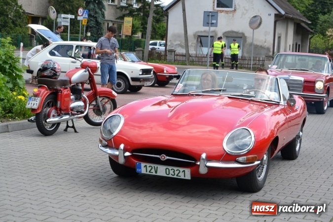 Zdjęcie w galerii na portalu naszraciborz.pl: Oldtimery w Bieńkowicach. Zobacz piękne auta i motocykle  wiadomości z regionu