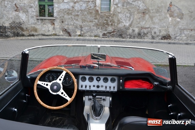 Zdjęcie w galerii na portalu naszraciborz.pl: Oldtimery w Bieńkowicach. Zobacz piękne auta i motocykle  wiadomości z regionu