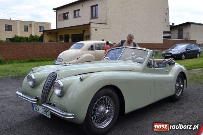 Zdjęcie w galerii na portalu naszraciborz.pl: Oldtimery w Bieńkowicach. Zobacz piękne auta i motocykle  wiadomości z regionu