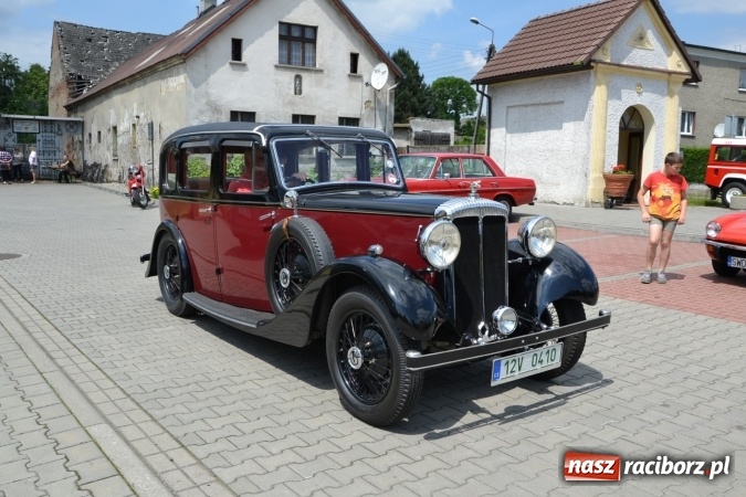 Zdjęcie w galerii na portalu naszraciborz.pl: Oldtimery w Bieńkowicach. Zobacz piękne auta i motocykle  wiadomości z regionu