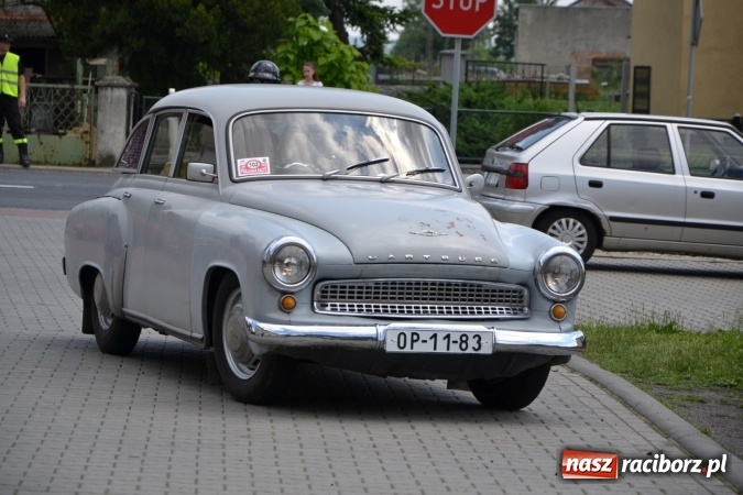Zdjęcie w galerii na portalu naszraciborz.pl: Oldtimery w Bieńkowicach. Zobacz piękne auta i motocykle  wiadomości z regionu