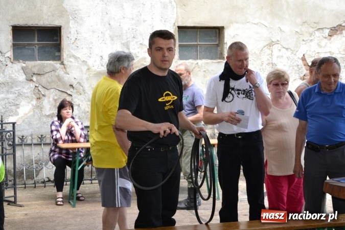 Zdjęcie w galerii na portalu naszraciborz.pl: Oldtimery w Bieńkowicach. Zobacz piękne auta i motocykle  wiadomości z regionu