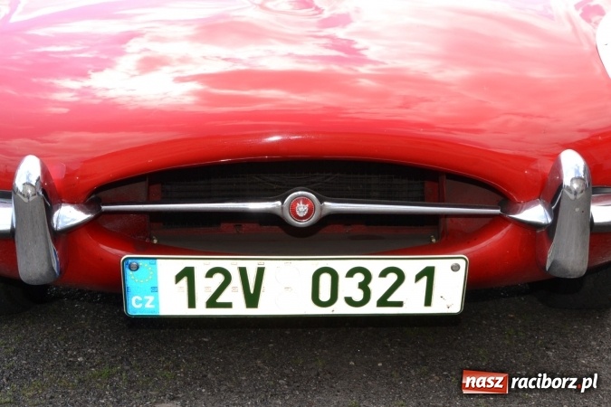 Zdjęcie w galerii na portalu naszraciborz.pl: Oldtimery w Bieńkowicach. Zobacz piękne auta i motocykle  wiadomości z regionu