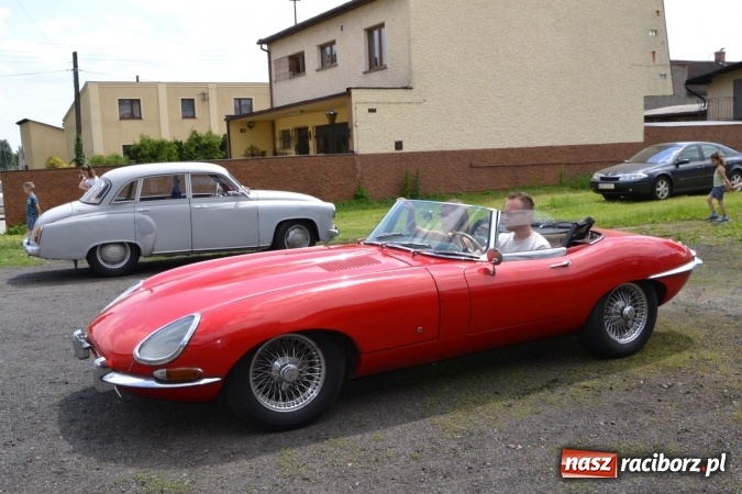 Zdjęcie w galerii na portalu naszraciborz.pl: Oldtimery w Bieńkowicach. Zobacz piękne auta i motocykle  wiadomości z regionu