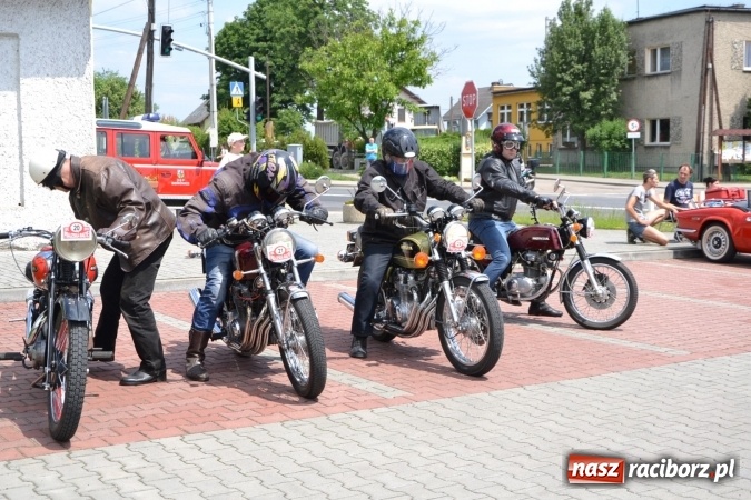 Zdjęcie w galerii na portalu naszraciborz.pl: Oldtimery w Bieńkowicach. Zobacz piękne auta i motocykle  wiadomości z regionu