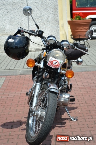 Zdjęcie w galerii na portalu naszraciborz.pl: Oldtimery w Bieńkowicach. Zobacz piękne auta i motocykle  wiadomości z regionu