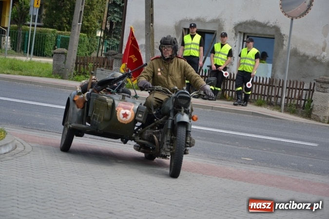 Zdjęcie w galerii na portalu naszraciborz.pl: Oldtimery w Bieńkowicach. Zobacz piękne auta i motocykle  wiadomości z regionu
