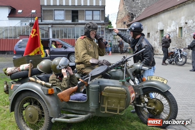 Zdjęcie w galerii na portalu naszraciborz.pl: Oldtimery w Bieńkowicach. Zobacz piękne auta i motocykle  wiadomości z regionu