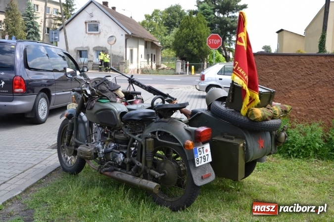 Zdjęcie w galerii na portalu naszraciborz.pl: Oldtimery w Bieńkowicach. Zobacz piękne auta i motocykle  wiadomości z regionu