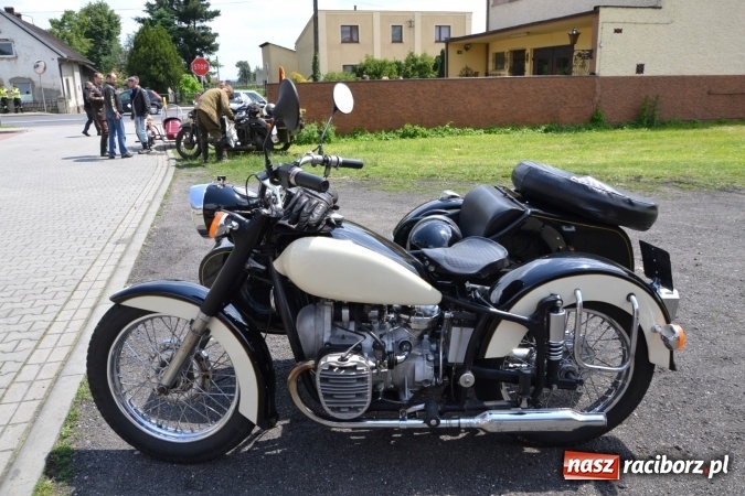 Zdjęcie w galerii na portalu naszraciborz.pl: Oldtimery w Bieńkowicach. Zobacz piękne auta i motocykle  wiadomości z regionu