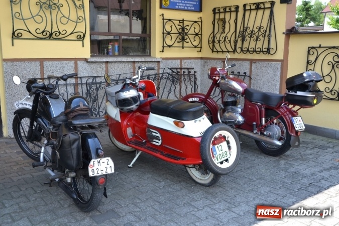 Zdjęcie w galerii na portalu naszraciborz.pl: Oldtimery w Bieńkowicach. Zobacz piękne auta i motocykle  wiadomości z regionu