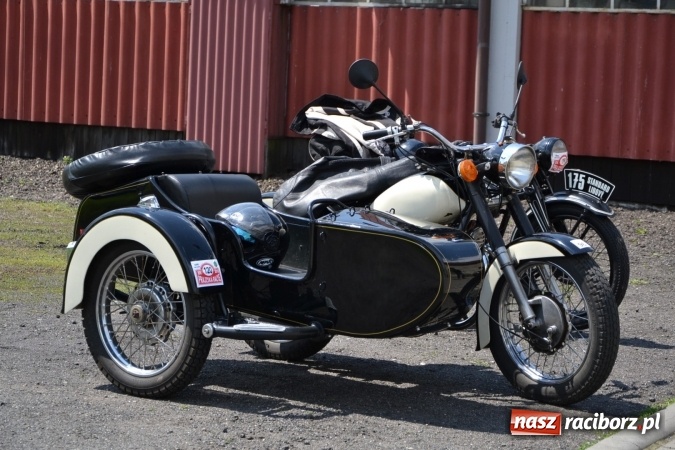 Zdjęcie w galerii na portalu naszraciborz.pl: Oldtimery w Bieńkowicach. Zobacz piękne auta i motocykle  wiadomości z regionu