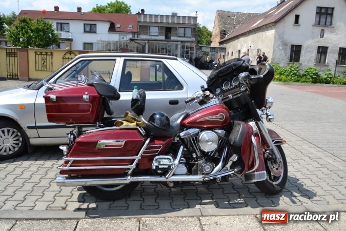 Zdjęcie w galerii na portalu naszraciborz.pl: Oldtimery w Bieńkowicach. Zobacz piękne auta i motocykle  wiadomości z regionu