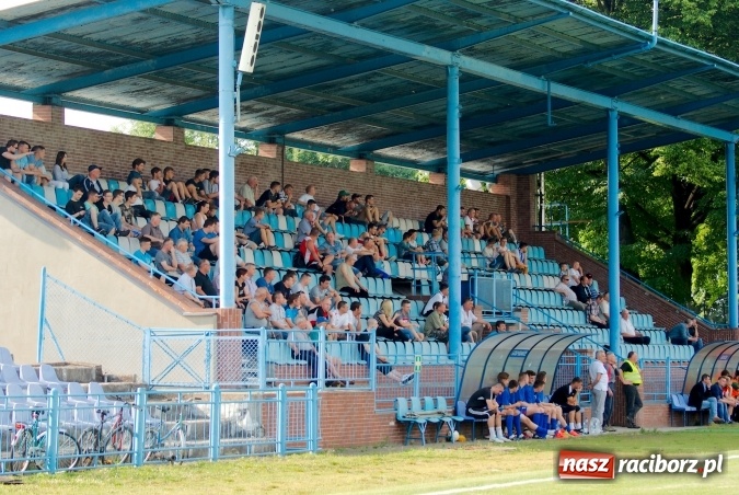 Zdjęcie w galerii na portalu naszraciborz.pl: Unia nadal zagrożona. Remis z mistrzem IV ligi po słabym spotkaniu wiadomości z regionu