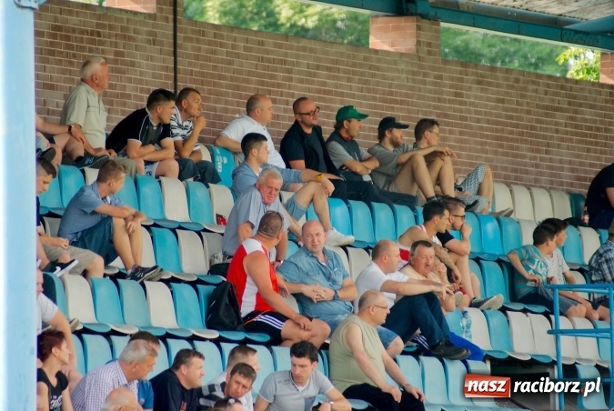 Zdjęcie w galerii na portalu naszraciborz.pl: Unia nadal zagrożona. Remis z mistrzem IV ligi po słabym spotkaniu wiadomości z regionu