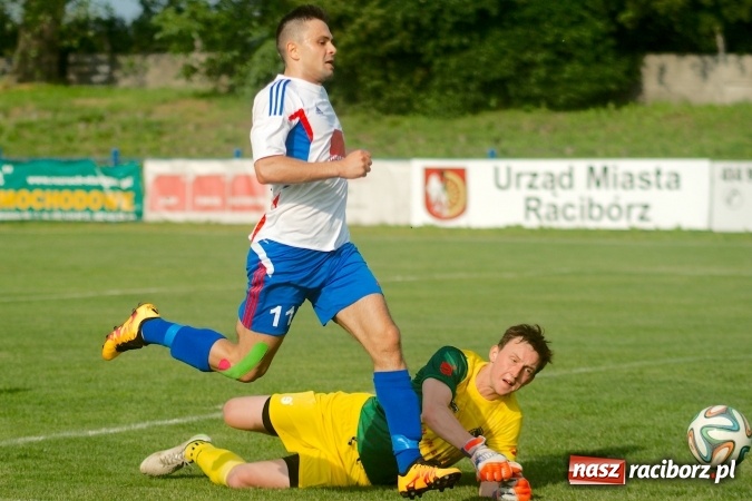 Zdjęcie w galerii na portalu naszraciborz.pl: Unia nadal zagrożona. Remis z mistrzem IV ligi po słabym spotkaniu wiadomości z regionu