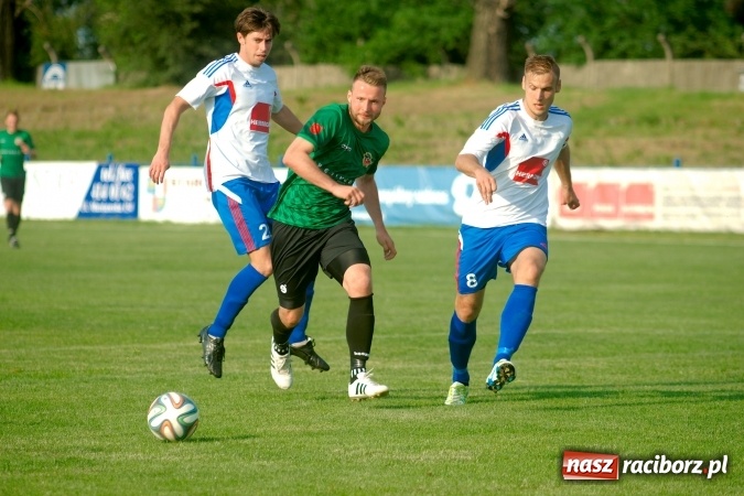 Zdjęcie w galerii na portalu naszraciborz.pl: Unia nadal zagrożona. Remis z mistrzem IV ligi po słabym spotkaniu wiadomości z regionu