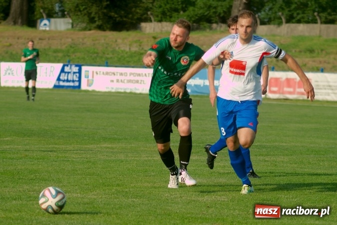 Zdjęcie w galerii na portalu naszraciborz.pl: Unia nadal zagrożona. Remis z mistrzem IV ligi po słabym spotkaniu wiadomości z regionu