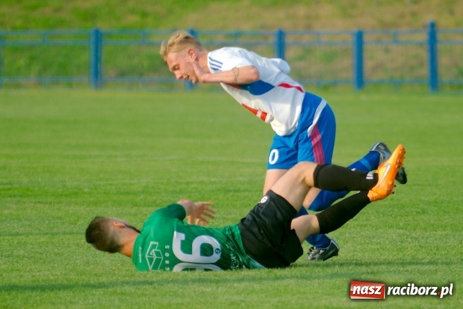Zdjęcie w galerii na portalu naszraciborz.pl: Unia nadal zagrożona. Remis z mistrzem IV ligi po słabym spotkaniu wiadomości z regionu