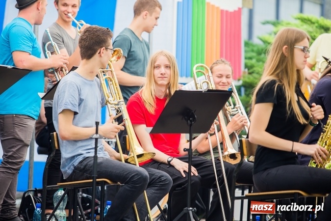 Zdjęcie w galerii na portalu naszraciborz.pl: Muzyczny Festyn Rodzinny w Państwowej Szkole Muzycznej wiadomości z regionu