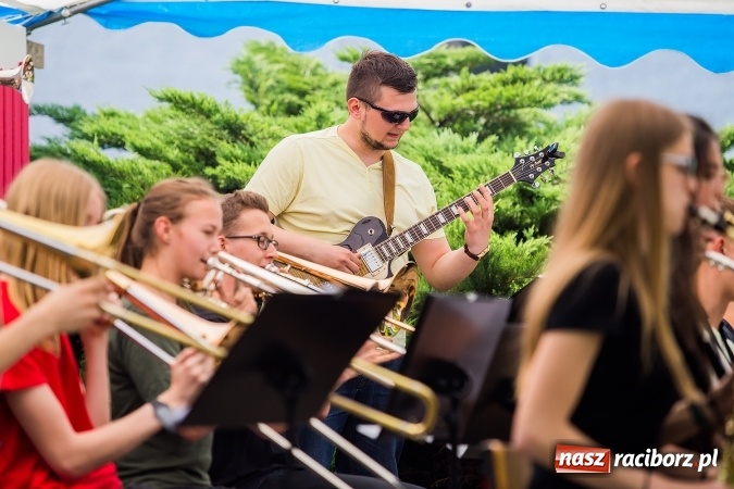Zdjęcie w galerii na portalu naszraciborz.pl: Muzyczny Festyn Rodzinny w Państwowej Szkole Muzycznej wiadomości z regionu