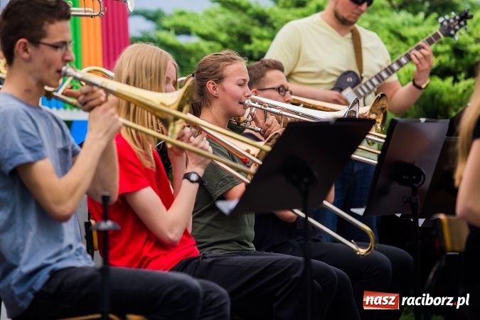 Zdjęcie w galerii na portalu naszraciborz.pl: Muzyczny Festyn Rodzinny w Państwowej Szkole Muzycznej wiadomości z regionu