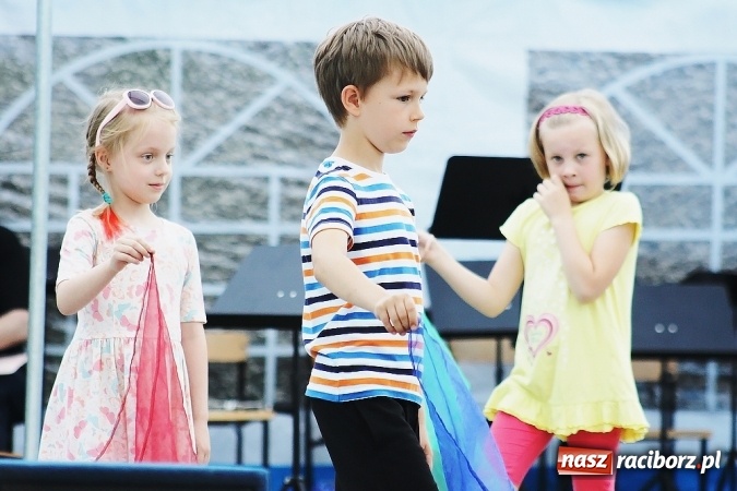 Zdjęcie w galerii na portalu naszraciborz.pl: Muzyczny Festyn Rodzinny w Państwowej Szkole Muzycznej wiadomości z regionu