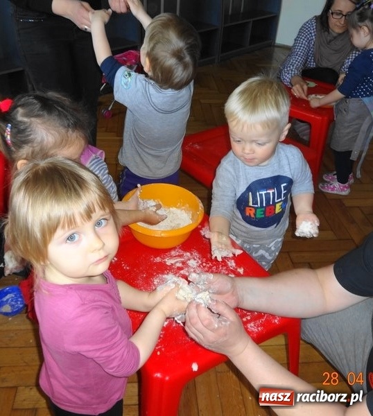 Zdjęcie w galerii na portalu naszraciborz.pl: Maluchy z Fiku-miku już na wakacjach  wiadomości z regionu