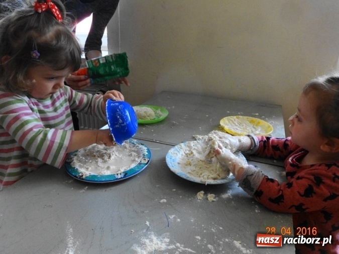 Zdjęcie w galerii na portalu naszraciborz.pl: Maluchy z Fiku-miku już na wakacjach  wiadomości z regionu