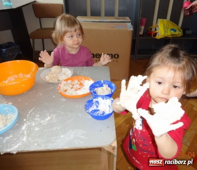 Zdjęcie w galerii na portalu naszraciborz.pl: Maluchy z Fiku-miku już na wakacjach  wiadomości z regionu