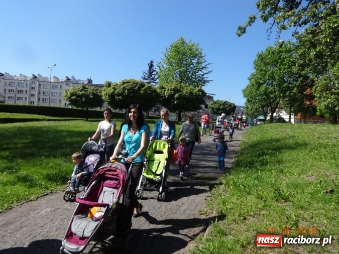 Zdjęcie w galerii na portalu naszraciborz.pl: Maluchy z Fiku-miku już na wakacjach  wiadomości z regionu