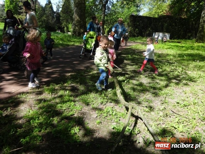 Zdjęcie w galerii na portalu naszraciborz.pl: Maluchy z Fiku-miku już na wakacjach  wiadomości z regionu