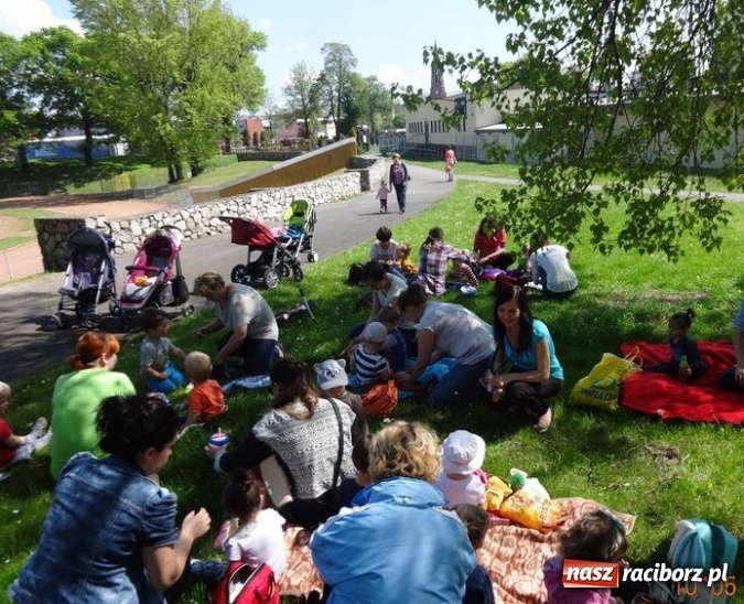 Zdjęcie w galerii na portalu naszraciborz.pl: Maluchy z Fiku-miku już na wakacjach  wiadomości z regionu