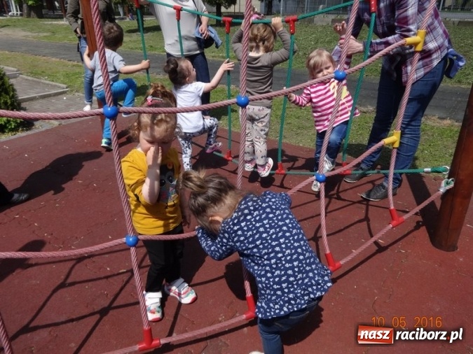 Zdjęcie w galerii na portalu naszraciborz.pl: Maluchy z Fiku-miku już na wakacjach  wiadomości z regionu