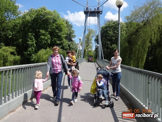 Zdjęcie w galerii na portalu naszraciborz.pl: Maluchy z Fiku-miku już na wakacjach  wiadomości z regionu