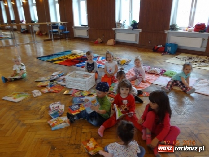 Zdjęcie w galerii na portalu naszraciborz.pl: Maluchy z Fiku-miku już na wakacjach  wiadomości z regionu