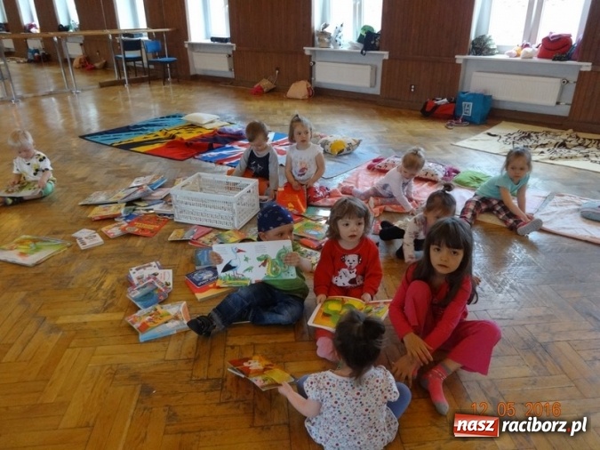 Zdjęcie w galerii na portalu naszraciborz.pl: Maluchy z Fiku-miku już na wakacjach  wiadomości z regionu