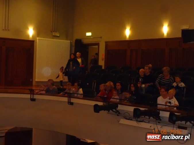 Zdjęcie w galerii na portalu naszraciborz.pl: Maluchy z Fiku-miku już na wakacjach  wiadomości z regionu