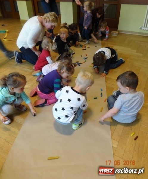 Zdjęcie w galerii na portalu naszraciborz.pl: Maluchy z Fiku-miku już na wakacjach  wiadomości z regionu