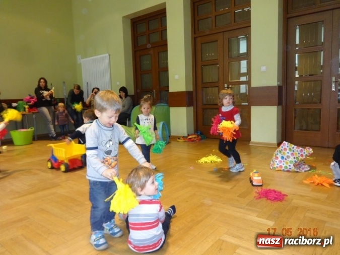 Zdjęcie w galerii na portalu naszraciborz.pl: Maluchy z Fiku-miku już na wakacjach  wiadomości z regionu