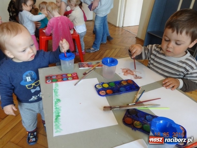 Zdjęcie w galerii na portalu naszraciborz.pl: Maluchy z Fiku-miku już na wakacjach  wiadomości z regionu