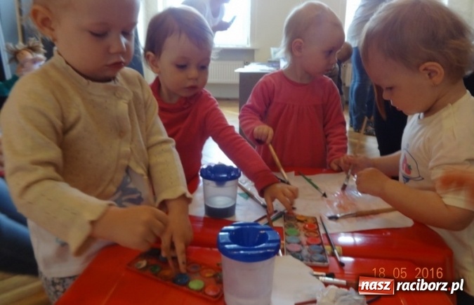 Zdjęcie w galerii na portalu naszraciborz.pl: Maluchy z Fiku-miku już na wakacjach  wiadomości z regionu