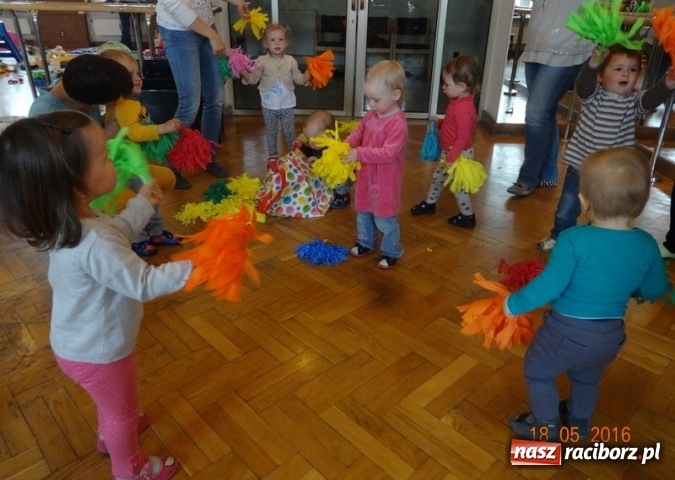 Zdjęcie w galerii na portalu naszraciborz.pl: Maluchy z Fiku-miku już na wakacjach  wiadomości z regionu
