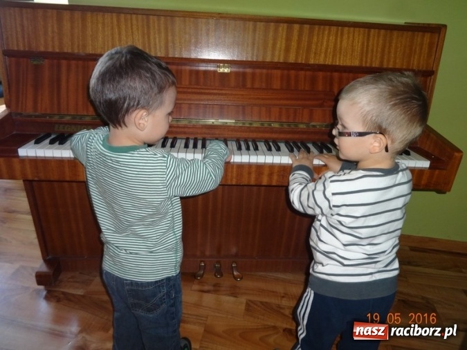 Zdjęcie w galerii na portalu naszraciborz.pl: Maluchy z Fiku-miku już na wakacjach  wiadomości z regionu