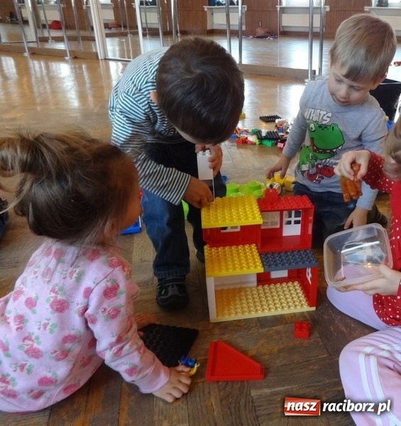 Zdjęcie w galerii na portalu naszraciborz.pl: Maluchy z Fiku-miku już na wakacjach  wiadomości z regionu