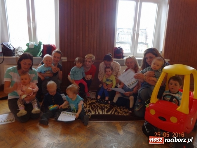 Zdjęcie w galerii na portalu naszraciborz.pl: Maluchy z Fiku-miku już na wakacjach  wiadomości z regionu