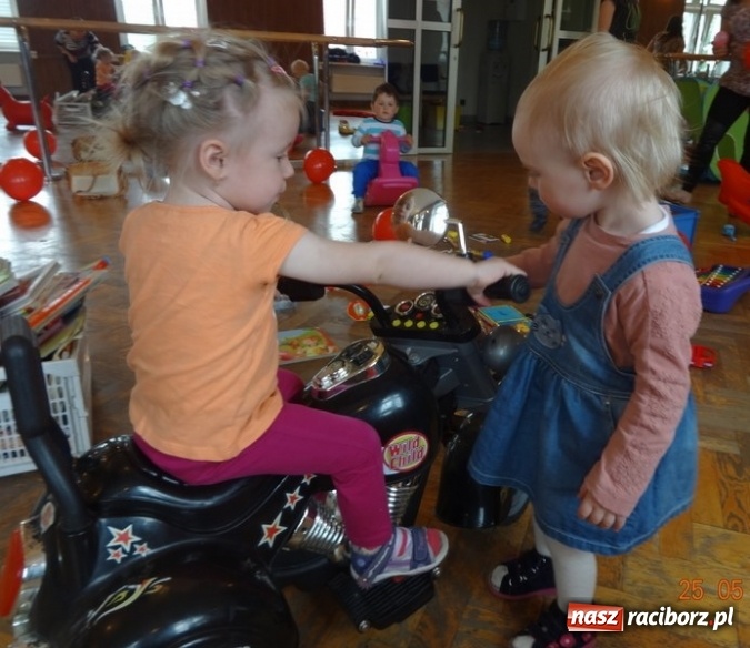 Zdjęcie w galerii na portalu naszraciborz.pl: Maluchy z Fiku-miku już na wakacjach  wiadomości z regionu